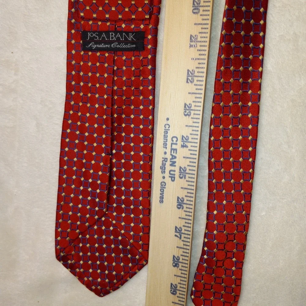 Jos A Bank Men's Tie Silk Red Geometric 3.5